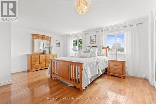 7 - 4605 Donegal Drive, Mississauga, ON - Indoor Photo Showing Bedroom