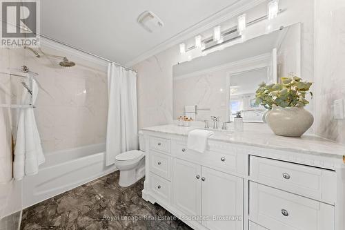 7 - 4605 Donegal Drive, Mississauga, ON - Indoor Photo Showing Bathroom