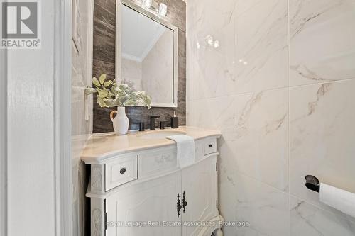 7 - 4605 Donegal Drive, Mississauga, ON - Indoor Photo Showing Bathroom