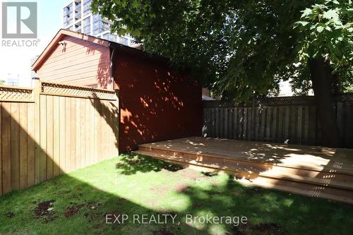 342 Eglinton Avenue E, Toronto, ON - Outdoor
