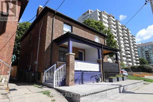 342 Eglinton Avenue E, Toronto, ON - Outdoor