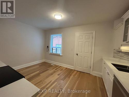 342 Eglinton Avenue E, Toronto, ON - Indoor