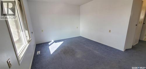 1809 Progress Avenue, Vanguard, SK - Indoor Photo Showing Other Room
