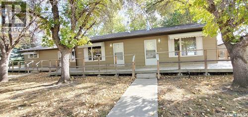 1809 Progress Avenue, Vanguard, SK - Outdoor With Deck Patio Veranda