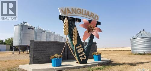 1809 Progress Avenue, Vanguard, SK - Outdoor