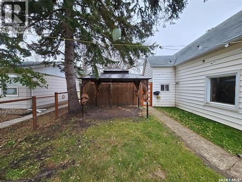 107 Carlyle Street, Arcola, SK - Outdoor