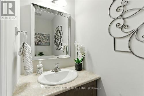 24 - 377 Glancaster Road, Hamilton, ON - Indoor Photo Showing Bathroom