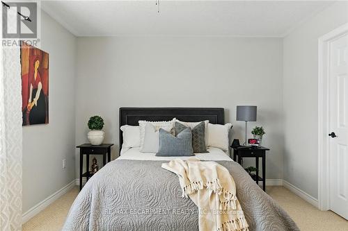 24 - 377 Glancaster Road, Hamilton, ON - Indoor Photo Showing Bedroom