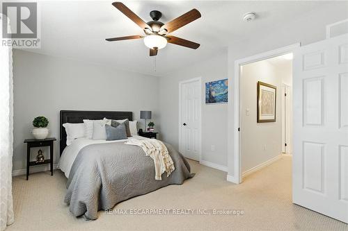 24 - 377 Glancaster Road, Hamilton, ON - Indoor Photo Showing Bedroom