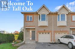 137 TALL OAK PRIVATE  Ottawa, ON K1G 6T3