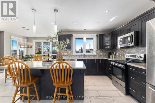 205 Arthur Street, Arnprior, ON - Indoor