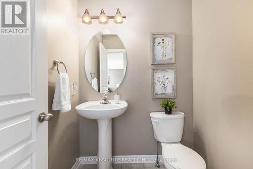205 Arthur Street, Arnprior, ON - Indoor Photo Showing Bathroom