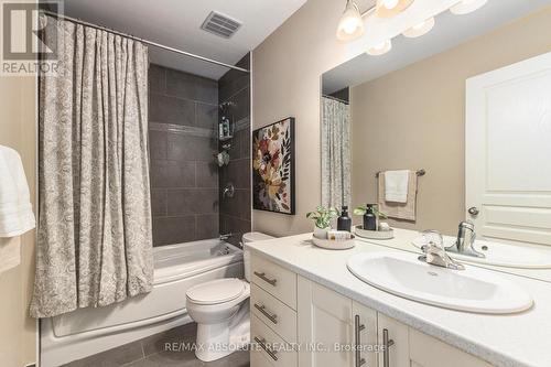 205 Arthur Street, Arnprior, ON - Indoor Photo Showing Bathroom