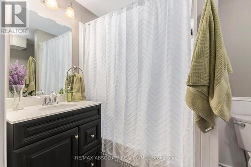 205 Arthur Street, Arnprior, ON - Indoor Photo Showing Bathroom