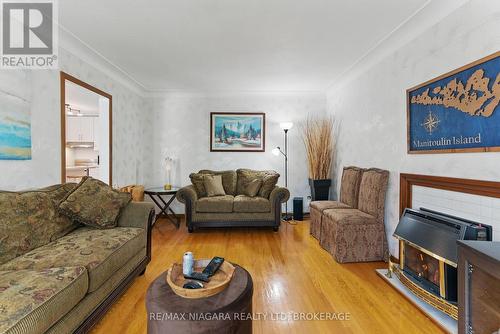 84 Regent Drive, St. Catharines (Vine/Linwell), ON - Indoor Photo Showing Living Room With Fireplace
