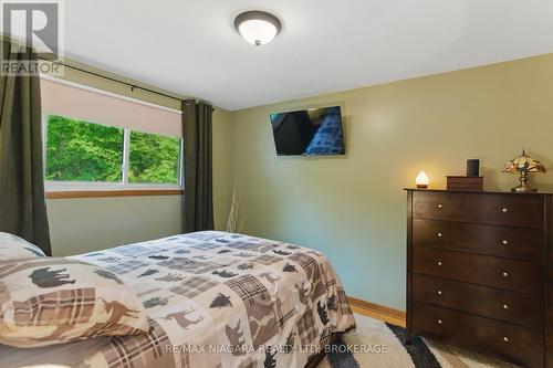 84 Regent Drive, St. Catharines (Vine/Linwell), ON - Indoor Photo Showing Bedroom