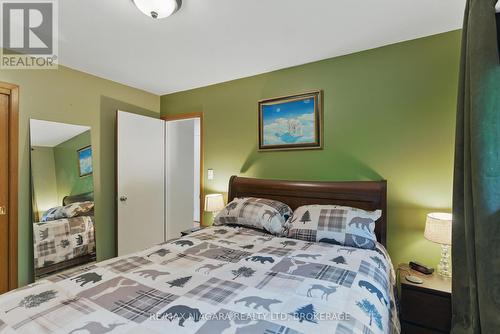 84 Regent Drive, St. Catharines (Vine/Linwell), ON - Indoor Photo Showing Bedroom