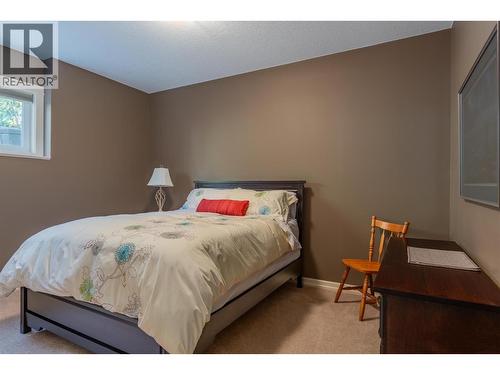 7912 Birchwood Drive, Trail, BC - Indoor Photo Showing Bedroom