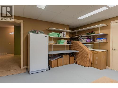 7912 Birchwood Drive, Trail, BC - Indoor