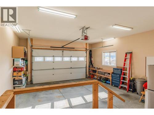 7912 Birchwood Drive, Trail, BC - Indoor Photo Showing Garage