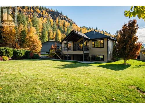 7912 Birchwood Drive, Trail, BC - Outdoor With Deck Patio Veranda