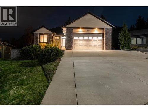 7912 Birchwood Drive, Trail, BC - Outdoor