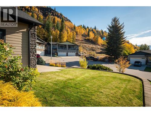 7912 Birchwood Drive, Trail, BC - Outdoor