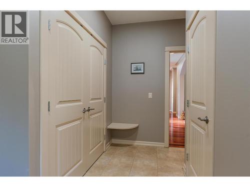 7912 Birchwood Drive, Trail, BC - Indoor Photo Showing Other Room