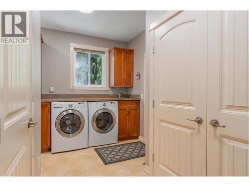 7912 Birchwood Drive, Trail, BC - Indoor Photo Showing Laundry Room