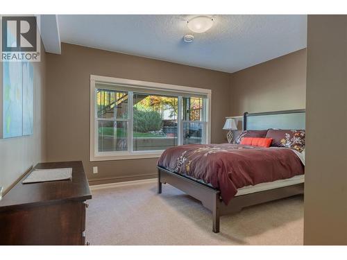 7912 Birchwood Drive, Trail, BC - Indoor Photo Showing Bedroom