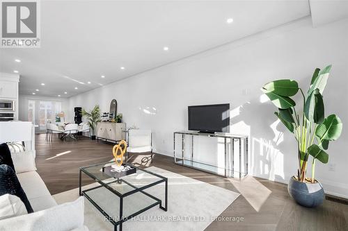 1B - 27 Antonio Court, Toronto, ON - Indoor Photo Showing Other Room