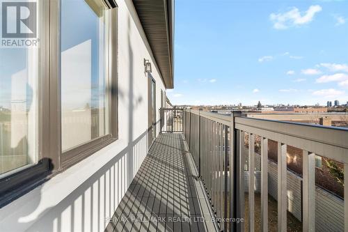 1B - 27 Antonio Court, Toronto, ON - Outdoor With Exterior