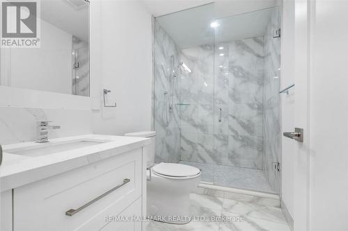 1B - 27 Antonio Court, Toronto, ON - Indoor Photo Showing Bathroom