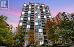 LPH07 - 7 MICHAEL POWER PLACE  Toronto, ON M9A 0A4