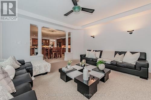 32 Forest Ridge Road, Erin, ON - Indoor Photo Showing Living Room