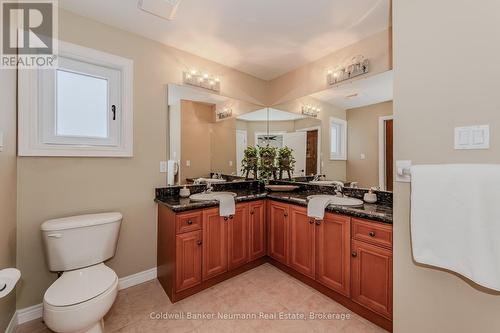 32 Forest Ridge Road, Erin, ON - Indoor Photo Showing Bathroom