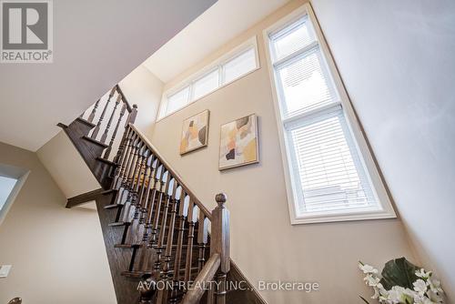 16 Callisto Lane, Richmond Hill, ON - Indoor Photo Showing Other Room