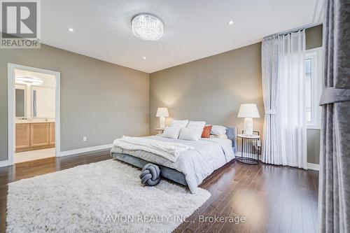 16 Callisto Lane, Richmond Hill, ON - Indoor Photo Showing Bedroom