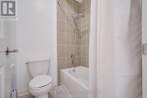 16 Callisto Lane, Richmond Hill, ON - Indoor Photo Showing Bathroom