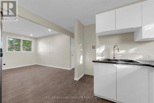 62 Bond Street, Kitchener, ON - Indoor Photo Showing Kitchen