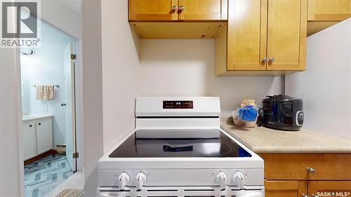 401 4045 Rae Street, Regina, SK - Indoor Photo Showing Kitchen