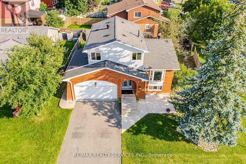 73 BLACKTHORN LANE  Brampton, ON L6V 3K9