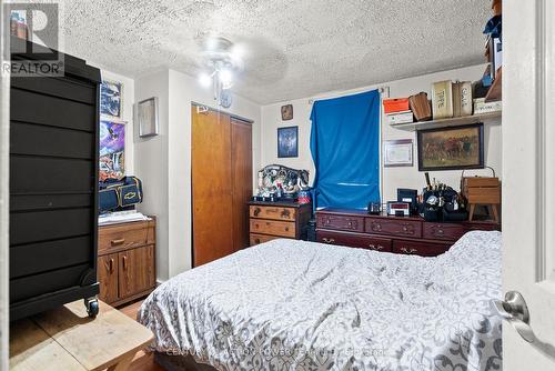 331 Seventh Street E, Cornwall, ON - Indoor Photo Showing Bedroom