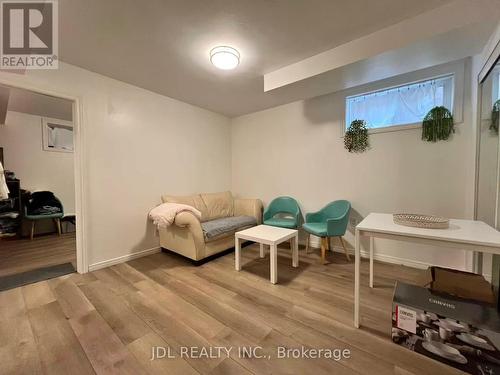 15 Summerglade Drive, Toronto, ON - Indoor