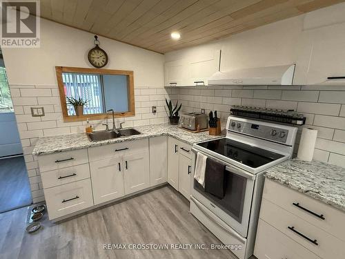 1161 Uffington Road, Bracebridge, ON - Indoor Photo Showing Kitchen With Double Sink