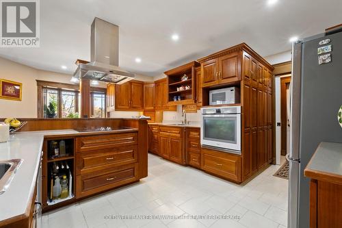 246 Hazelton Lane, South Huron (Exeter), ON - Indoor Photo Showing Kitchen