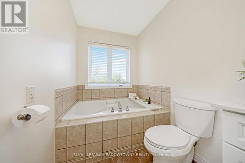 26 Island Lake Road, Mono, ON - Indoor Photo Showing Bathroom