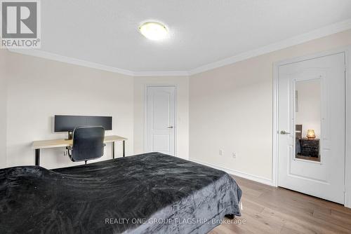 1128 Knotty Pine Grove, Mississauga, ON - Indoor Photo Showing Bedroom