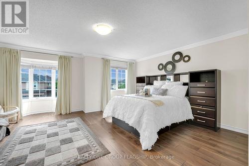 1128 Knotty Pine Grove, Mississauga, ON - Indoor Photo Showing Bedroom