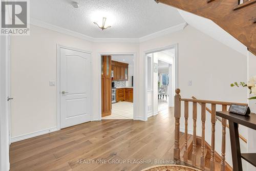 1128 Knotty Pine Grove, Mississauga, ON - Indoor Photo Showing Other Room